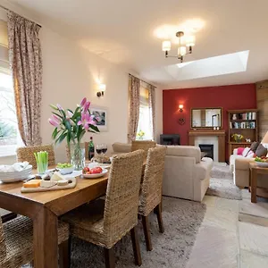 Mews Holiday home